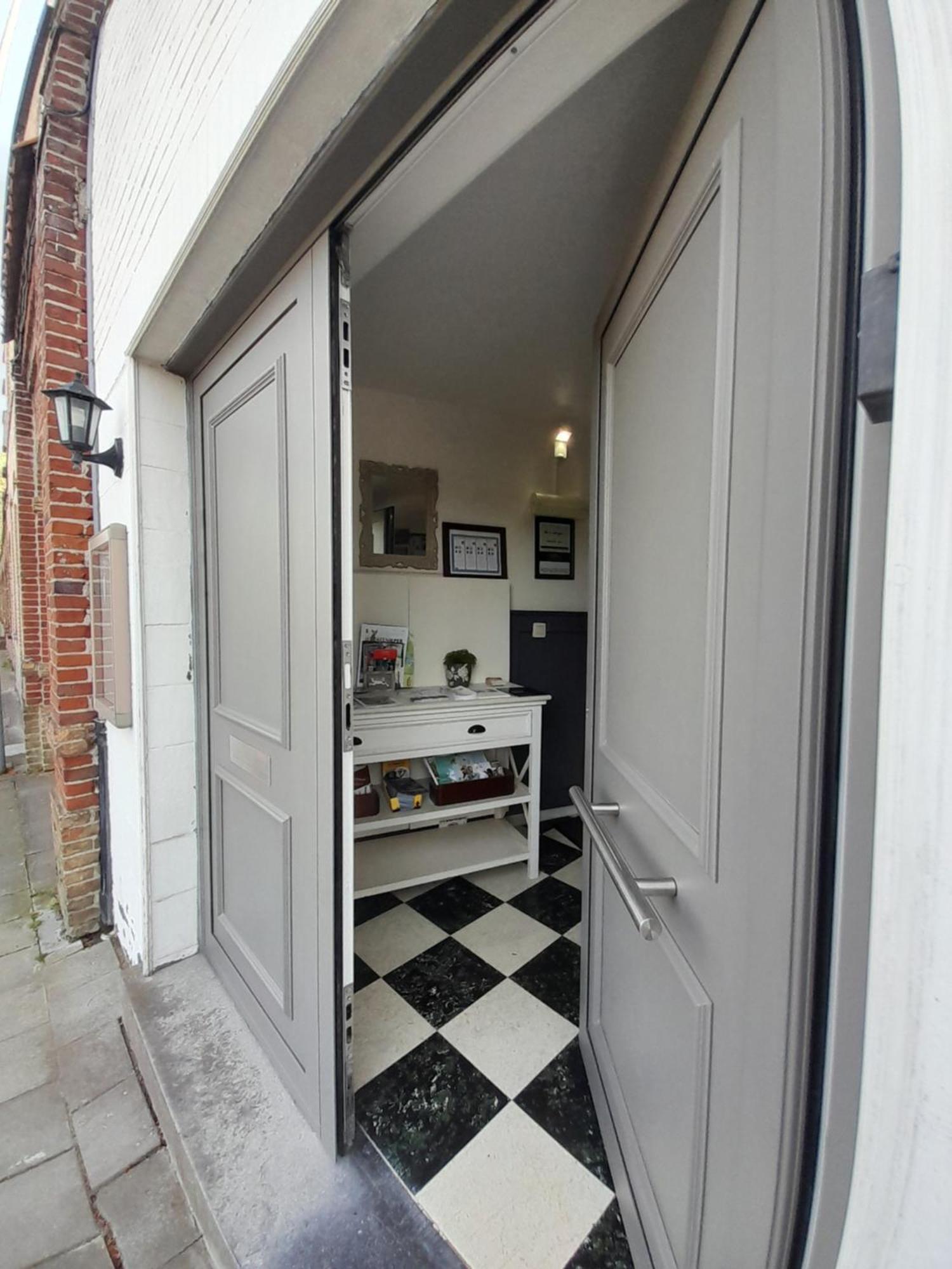 Juliette'S Bed & Breakfast อีปส์ ภายนอก รูปภาพ